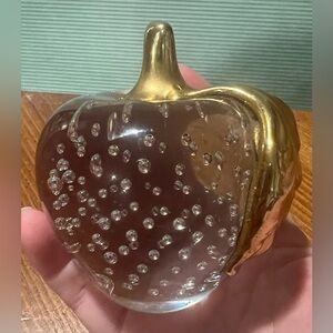 VTG Crystal Clear Glass Apple w/ Brass Metal Leaf Paperweight Controlled Bubbles